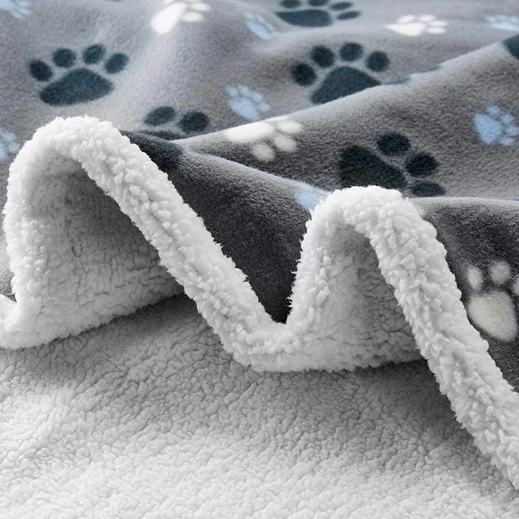 Wholesale paw printing flannel sherpa dog blanket pet blanket puppy blanket