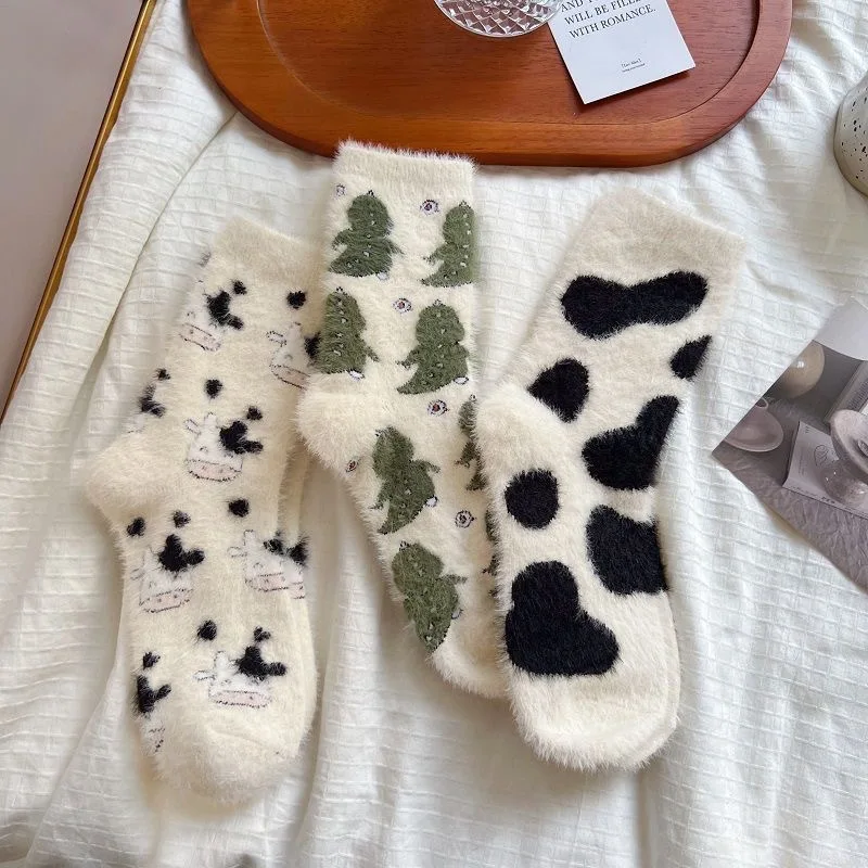 New Arrival Autumn Winter Warm Soft Milk Fur Thick Furry Floor Slipper Socks Fuzzy Cute Cartoon Cow Spot Tube Hairy Sock