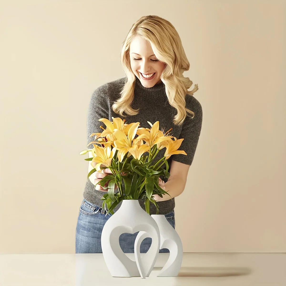 European Resin Vase Combination Ins Style Creative White Simple Senior Sense Home Decoration Wholesale Flower Ware