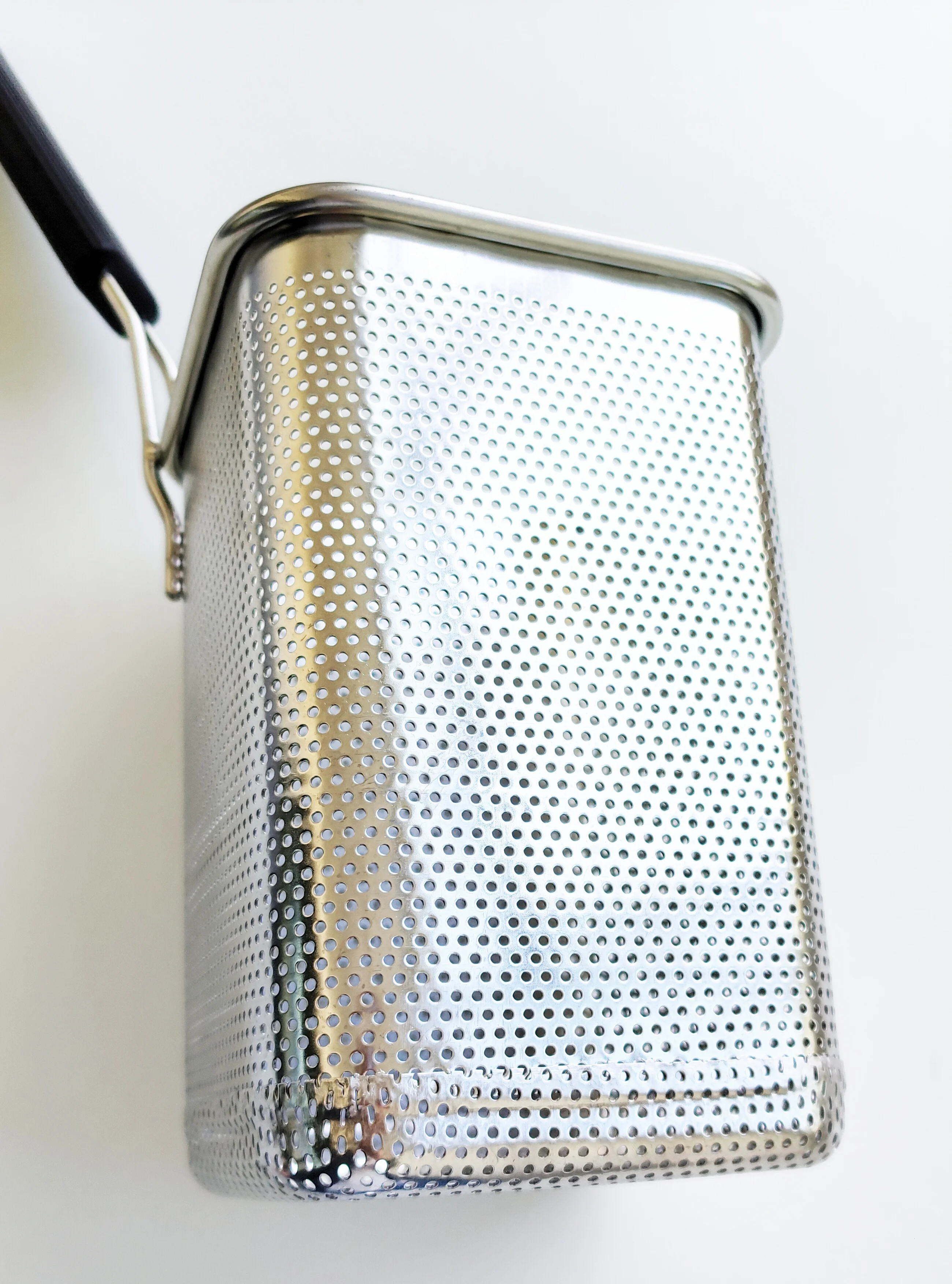 Commercial Stainless Steel Deep Strainer  Pasta Noodles Basket with Fine Mesh for Pasta Cooker