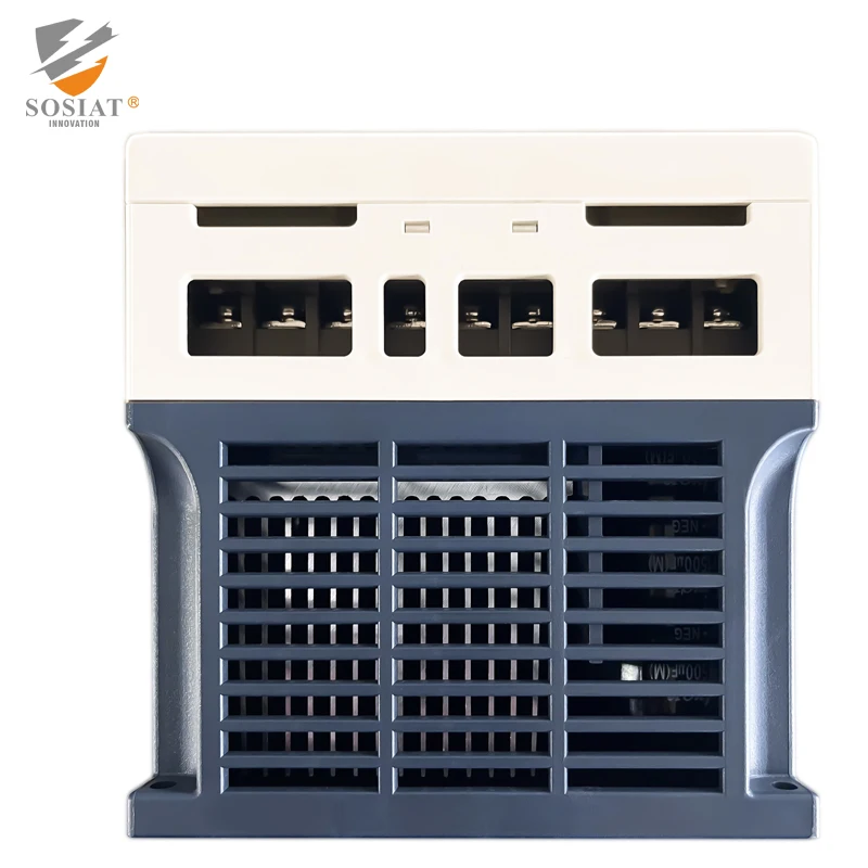 Three-Phase 380V AC Drive Frequency Converter VFD 750W Solar Pump Inverter for Motor and Compressor