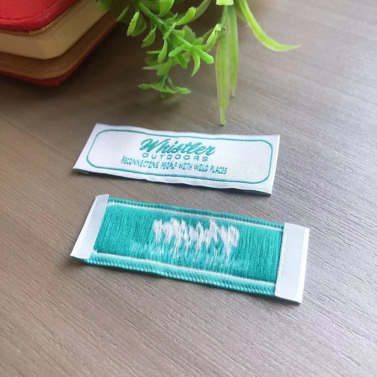 Custom end fold woven neck label high density garment clothing size labels brand logo tag for bag shoes hat ect