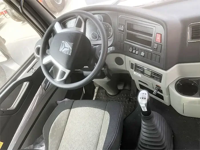 2023 New Sinotruk HOWO NX 6X4 10 wheeler tractor truck for sale