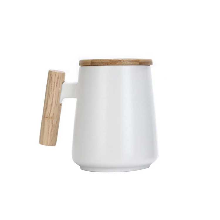 Unique 350ml Black/White Custom Logo Ceramic Coffee Mug with Wooden Handle