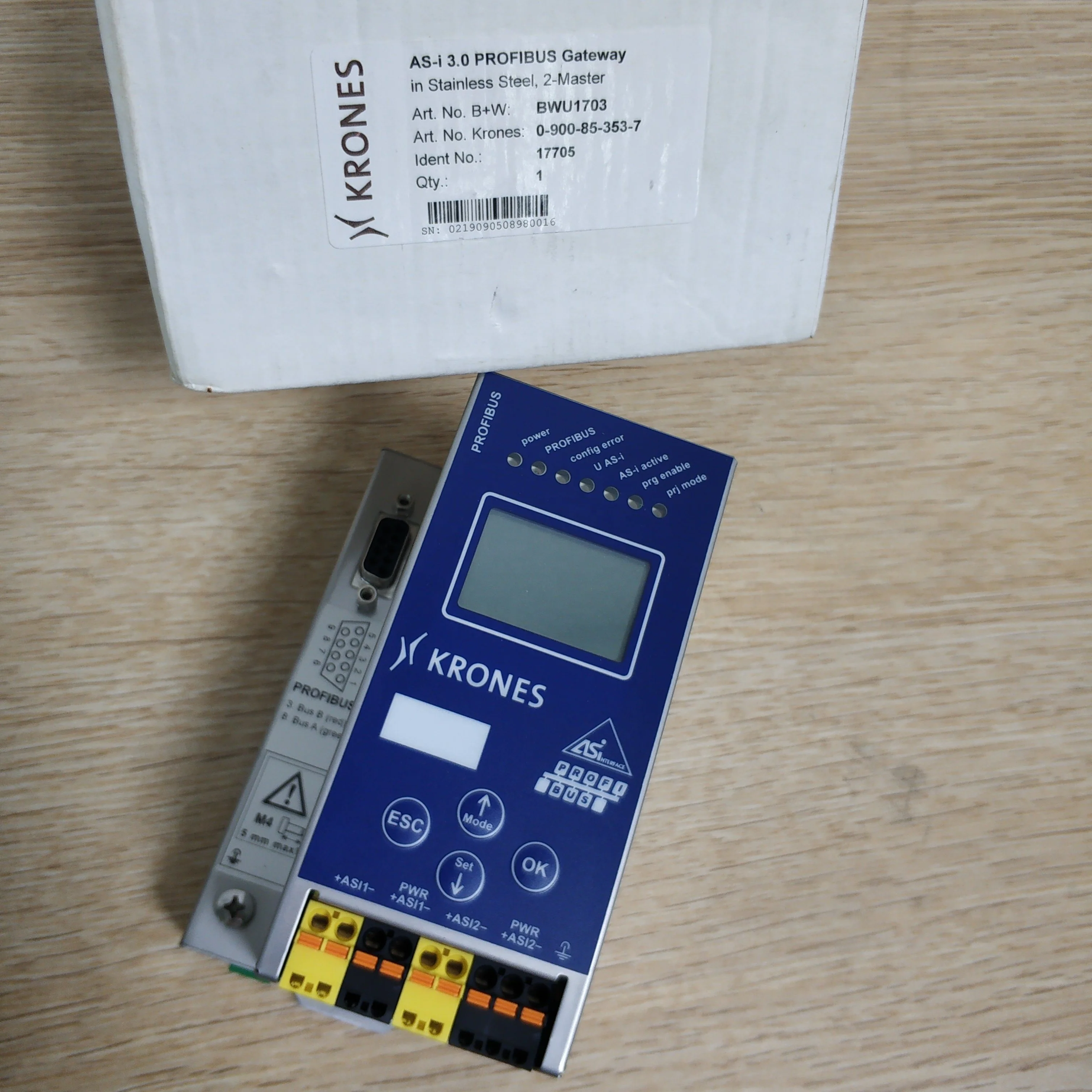 Bihl&Wiedemann ASi-3 PROFIBUS Gateway in Stainless Steel 2 masters BWU1703