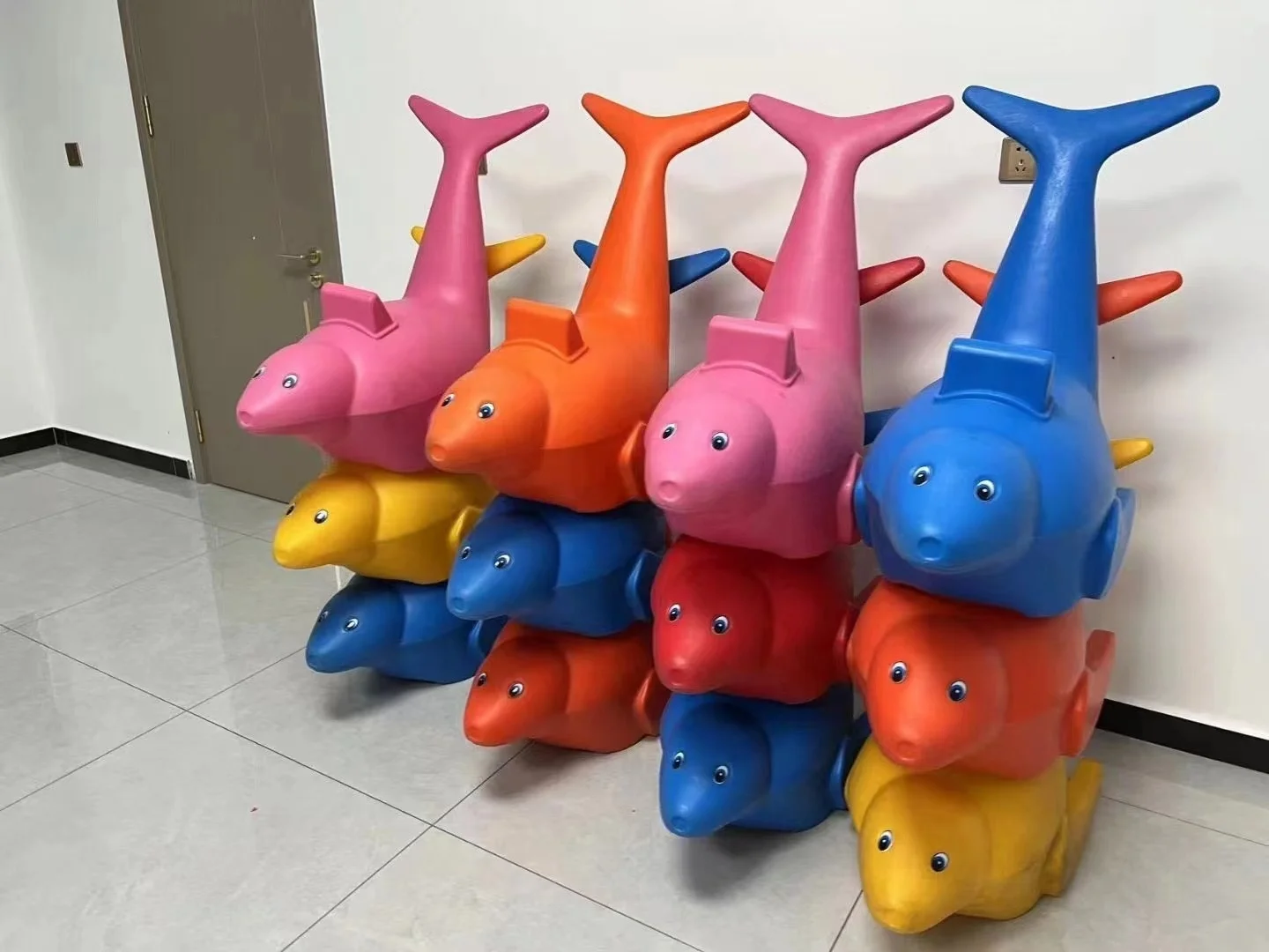 wear-proof cold-resistant ice Skating assistant animals dolphin ice skates aids