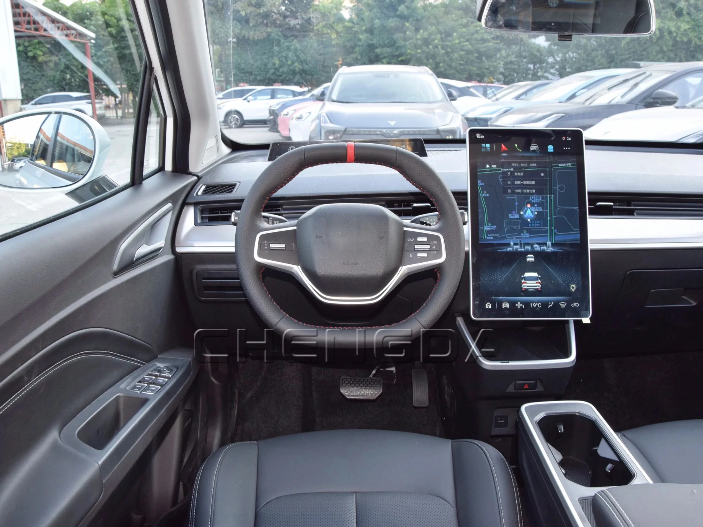 2023 NETA V 301km 401 km 300 400 Lite Small Solar Pure Electric Car EV New Energy Vehicle FWD Mini SUV