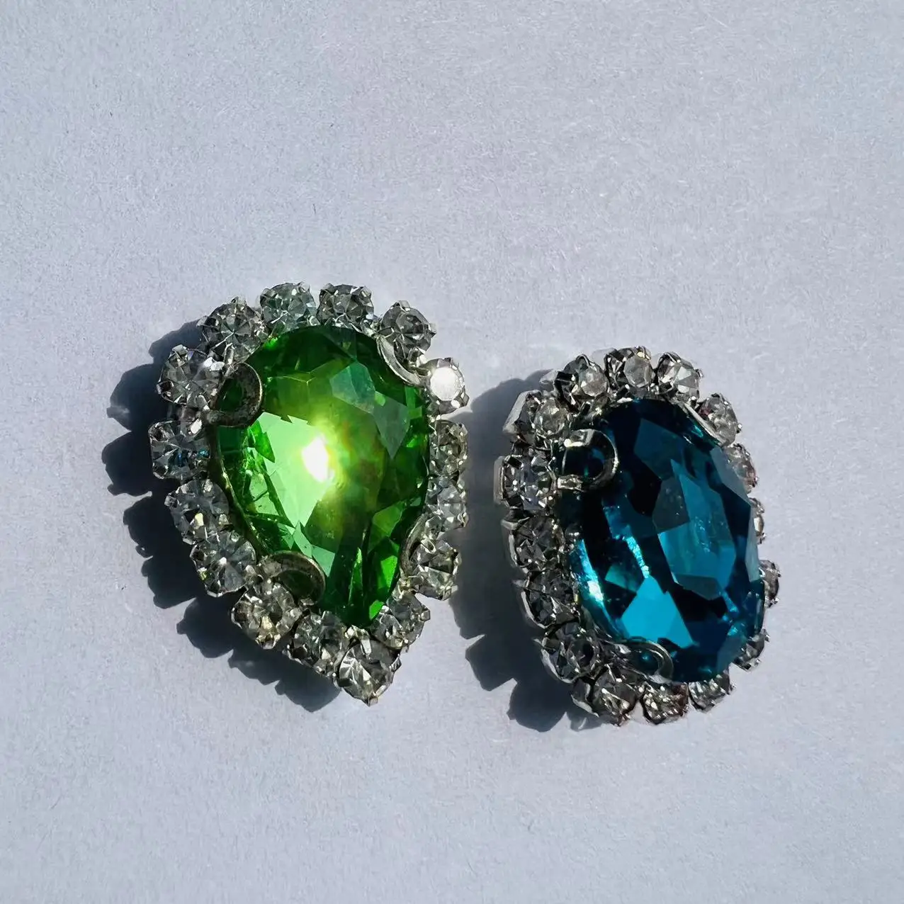 Crystal rhinestone buckle shank button rhinestone shank buttons with holes Flower brooch DIY decor Clothes denim pocket dress