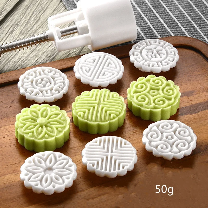 Hot Sale 50g Moon Cake Mold Round Stamp Press Household Making Dessert Mould Kitchen Cake Maker Plastic Opp Bag Baking Tools