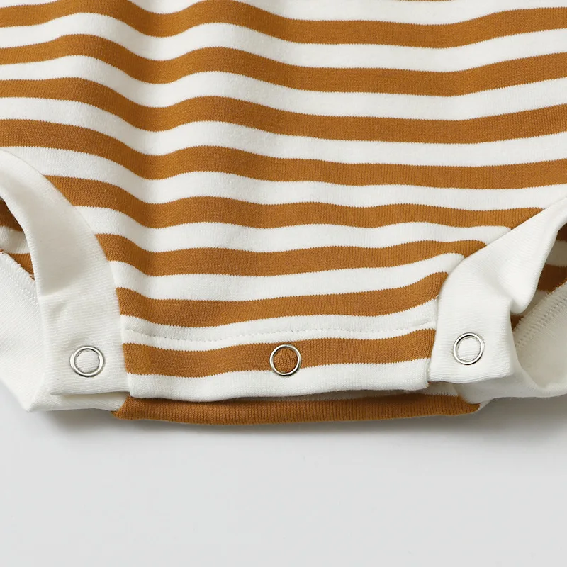 New baby crawler suit with short sleeves and double-sided wool stripe for newborn babies