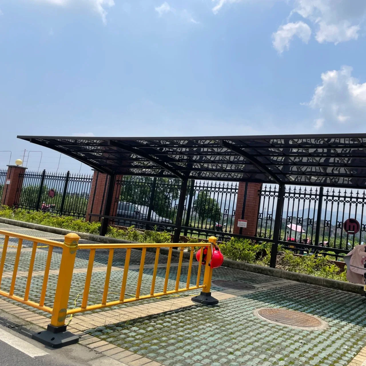 Glasswindow  aluminum fixed louvre window aluminum louver roof pergola  aluminum louvre fence house