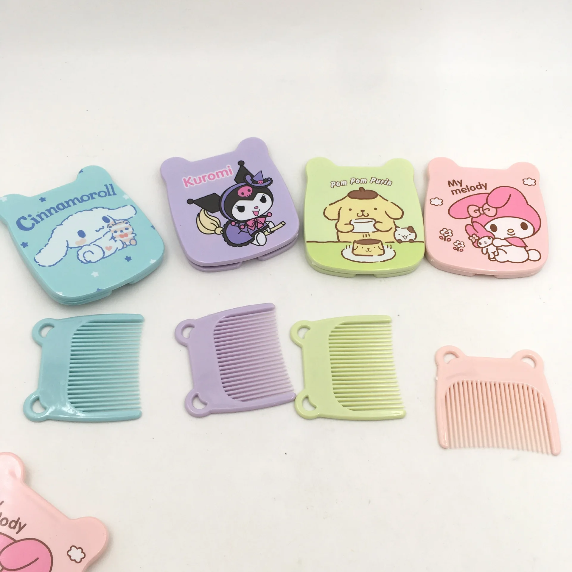 Wholesale Cartoon Cute Kuromi Sanrioed Family Pudding My Melody Comb Mirror set Carries A Small Mirror Make-up Mirror sets YY118