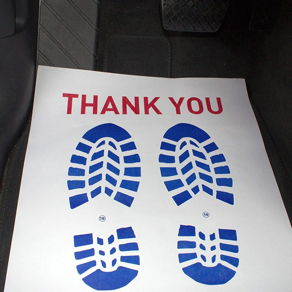 Sigle-use  White Paper Waterproof Car Floor Mats With Printed Feet