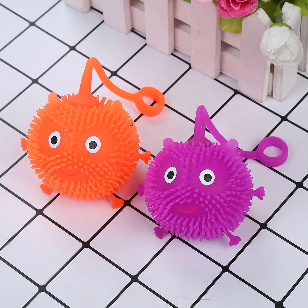 XTQ Small Smile Factory outlet  Anti-stress toy light up fidget  puffer ball