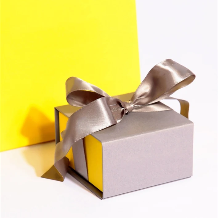 jewelry packaging mini rigid paper wedding birthday gift box with ribbon