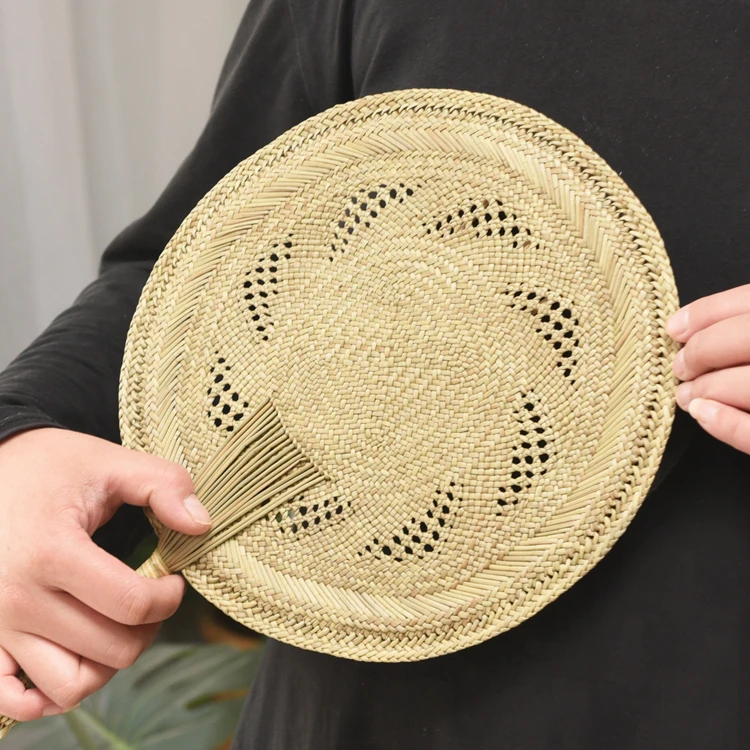 Handwoven Grass Fan Straw Summer Home Decoration Cool in Stock Promotional Gift Wall Art