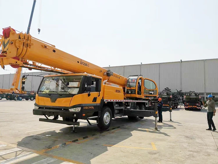 Chinese Telescopic Boom New XCT25L5_Y Right Hand Drive RHD 25 Ton Hydraulic Mobile Truck Crane