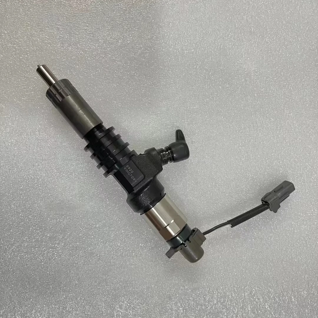 Форсунка Denso Common Rail 8920 91H0709 095000-5450 для грузовиков ME302143 6M60