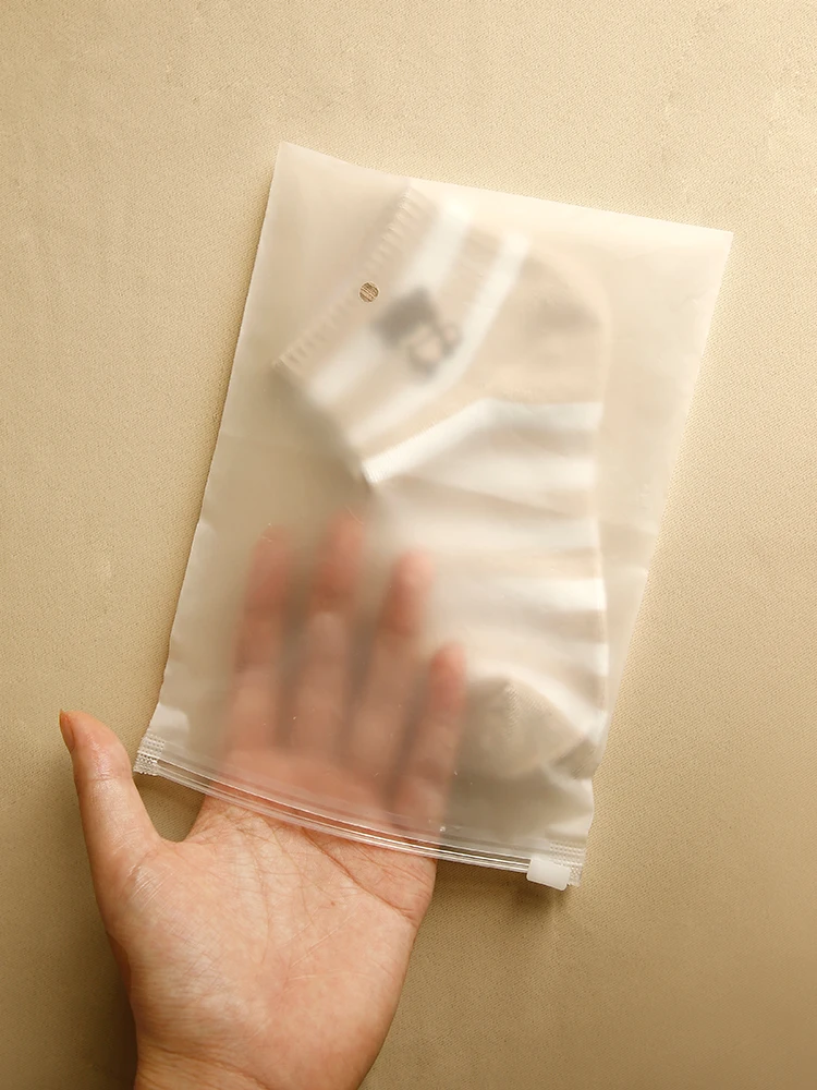 Custom Frosted Transparent CPE  Plastic Clothing Packaging Bags With Zipper