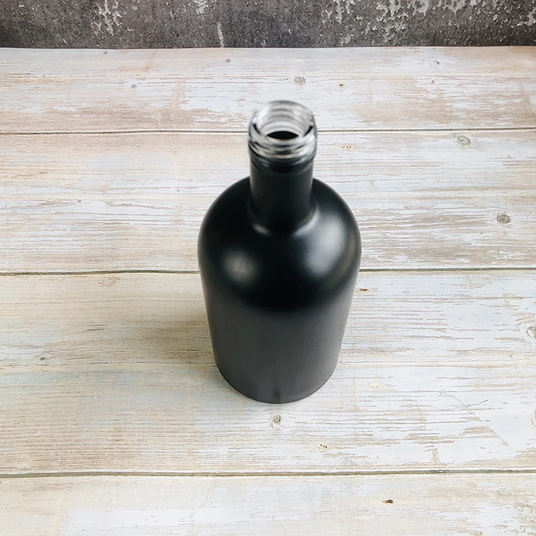 Wholesale Empty Black Vodka Glass Bottles 1000ml Liquor Bottle 1 Liter With Screw Top