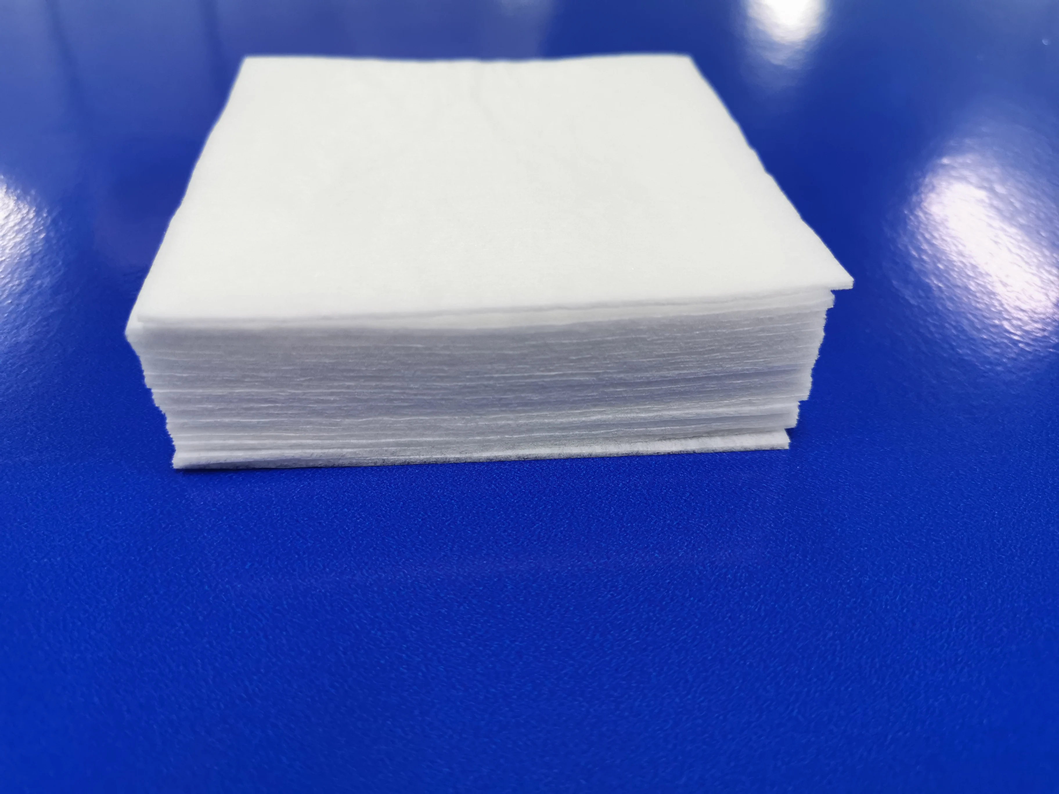 
First Aid Kit & First Aid Bandage with Blood Absorbing Pad 