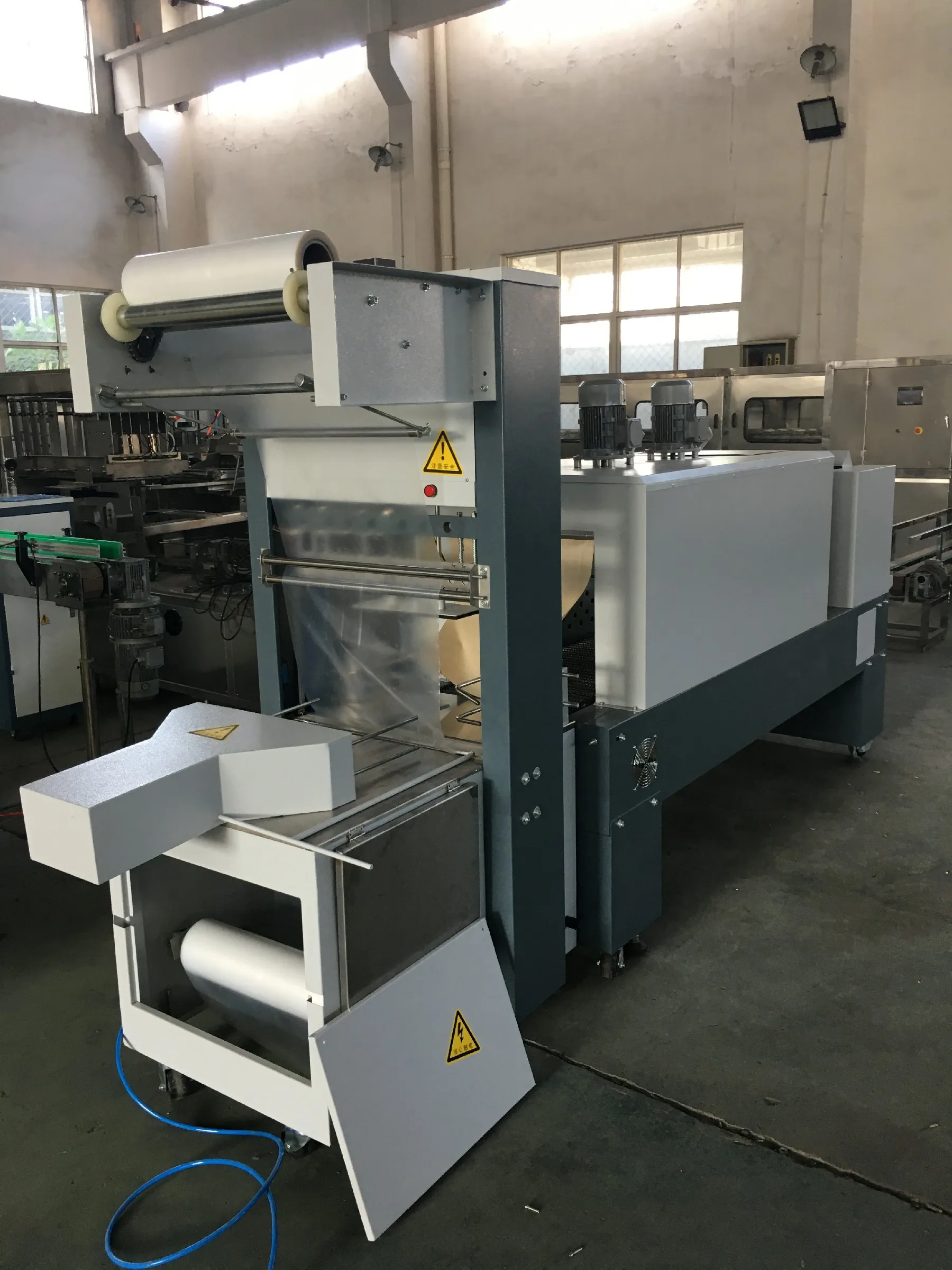 6000BPH Semi automatic shrink film packing machine