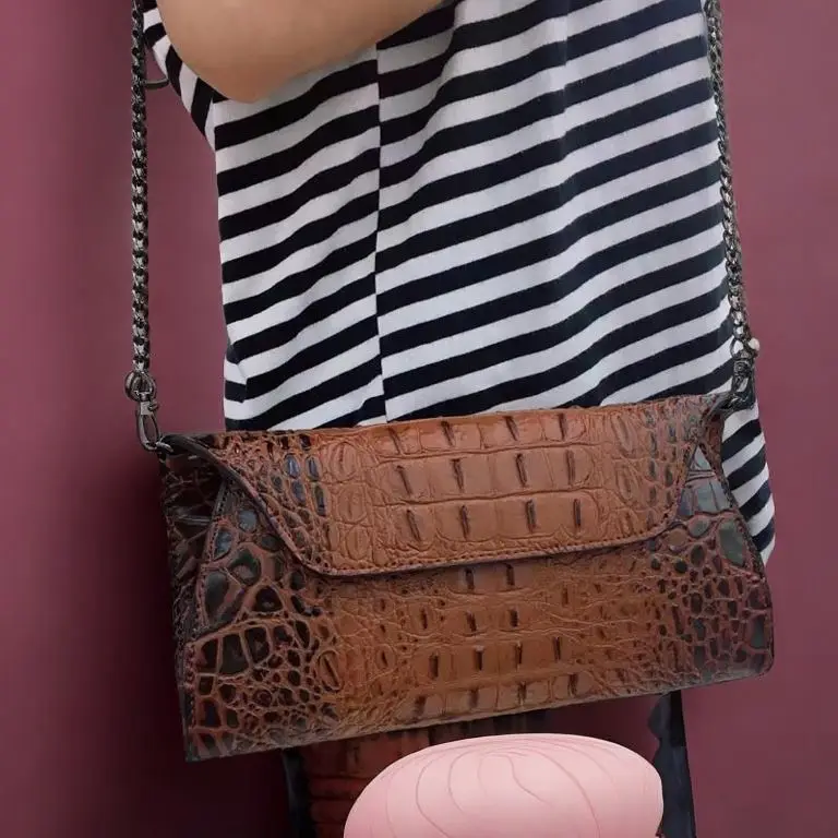 New Envelope Travel Cow Split Crocodile Clutch Purse Dating Blue Clutch Wallet Shopping Women Hand Leather Strap Party Bag