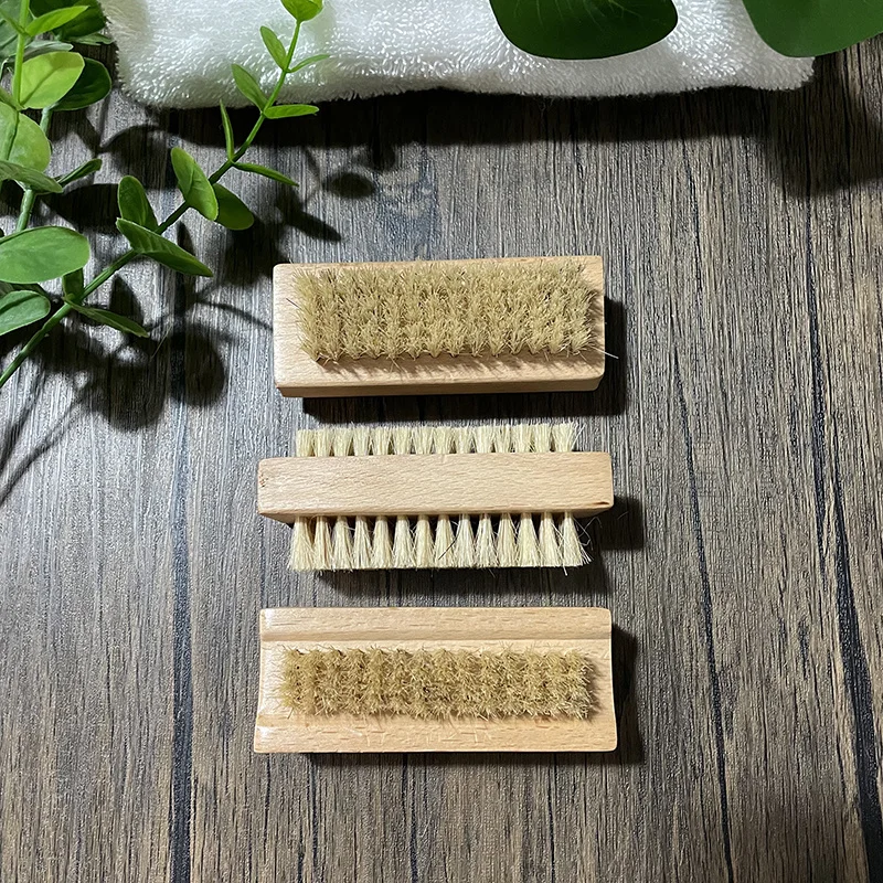 Custom Logo Pedicure Tool Beech Wood Nail Dust Brush Dual-Sided Soft Boar Bristle Nail Cleaning Brush For Fingernail Toenail