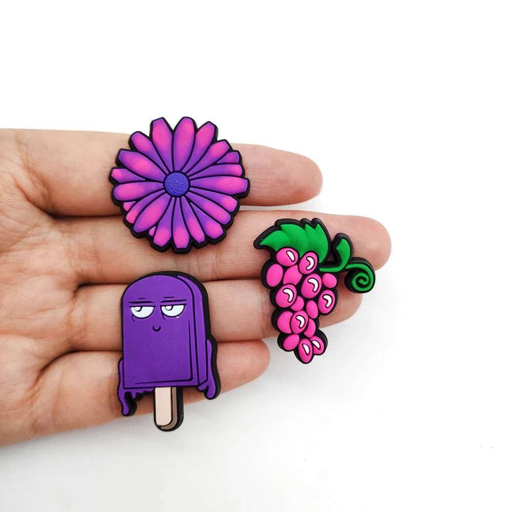 2023 PVC Shoes Decorations Decor Accessories Women Wholesale Purple Color Clogs Shoe Croc Charm for Bubble Slides
