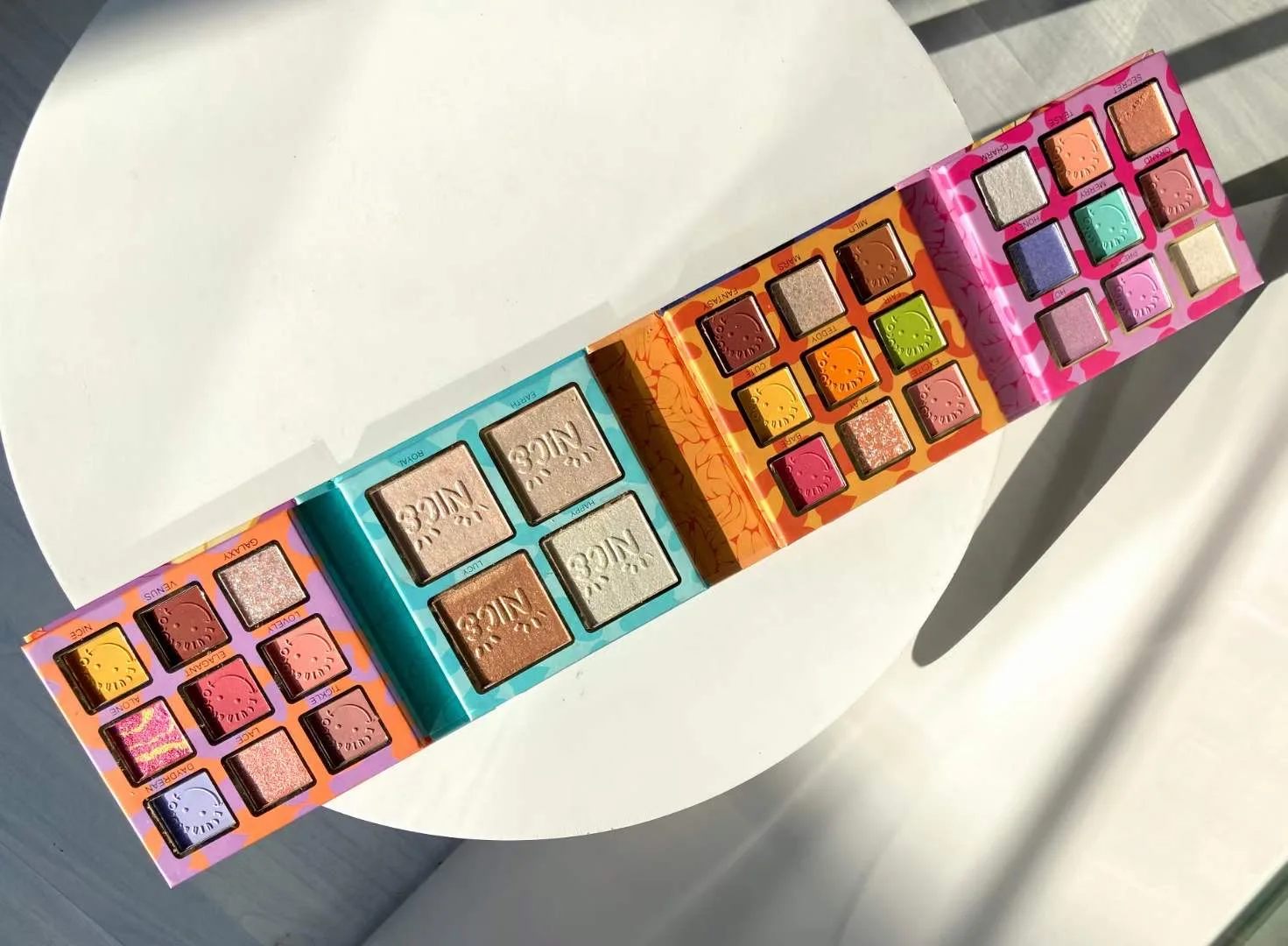 kevin coco 27 +4colors   eye shadow palette Shimmer Matte high pigmented eyeshadow sombras para ojos al por mayor