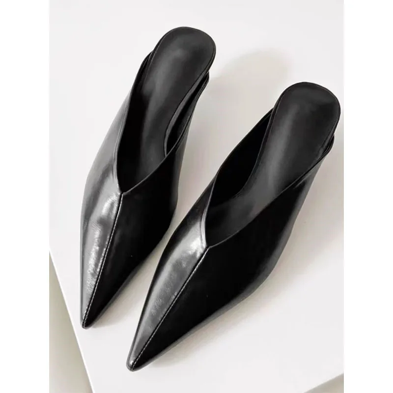 Fashion Custom Summer Black Kitten Heels Slipper Women Slip on Shoes Pointed Toe Black Patent Leather Mules for Women