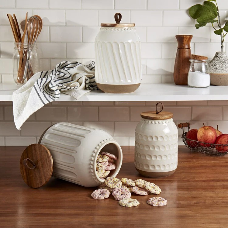 Retro style embossed white color candy cookie food storage jar ceramic jars with bamboo lid