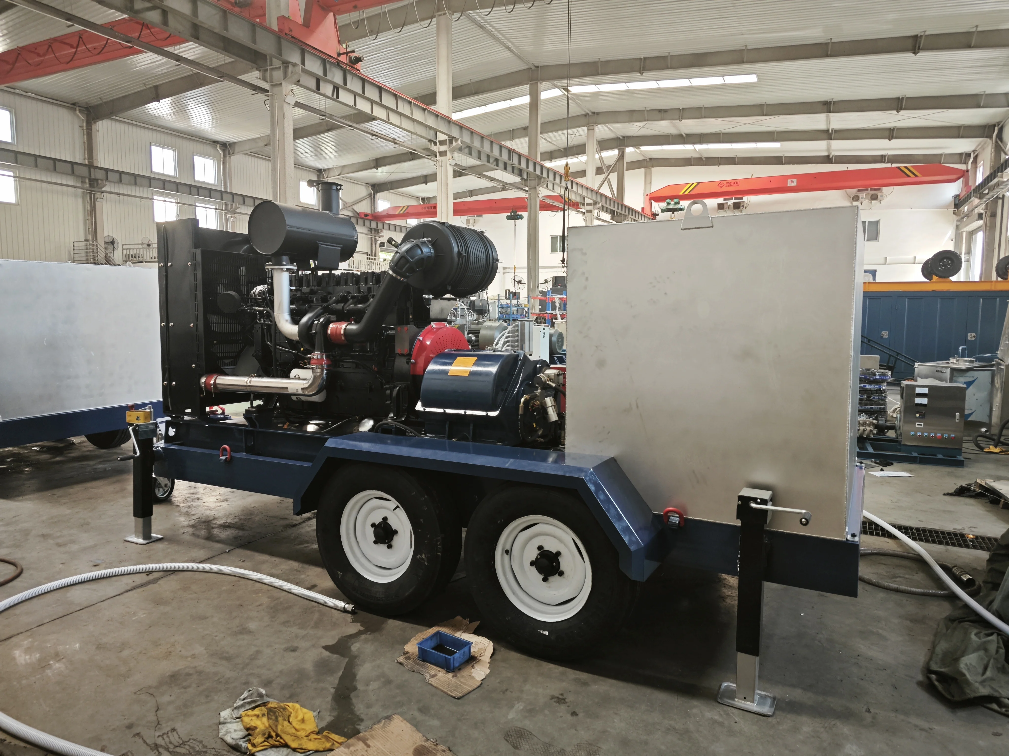 2000bar Water conservancy and hydropower station flushing roughening equipment high pressure cleaner for sale