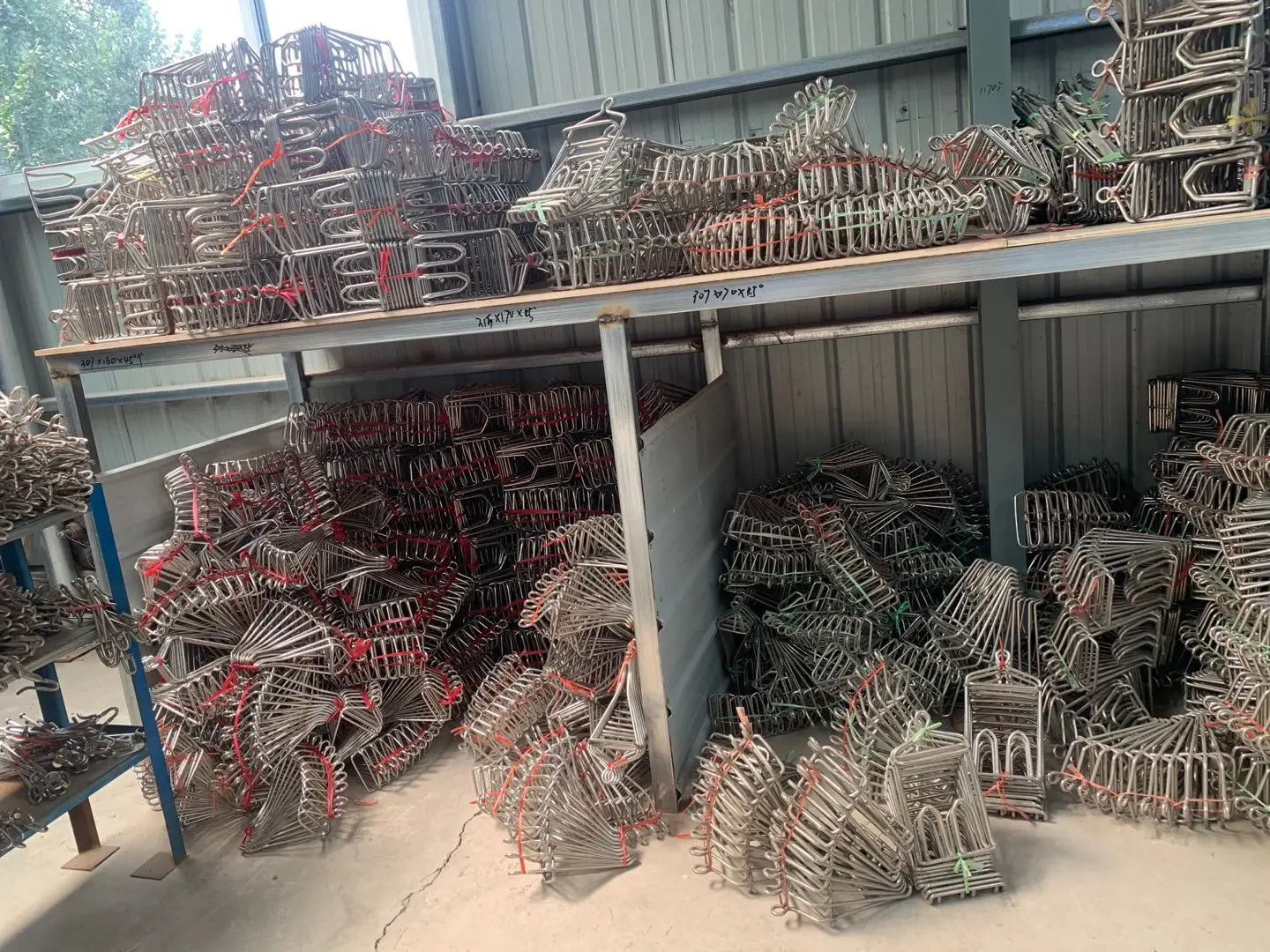 
stainless steel hanger hooks chicken slaughter line 