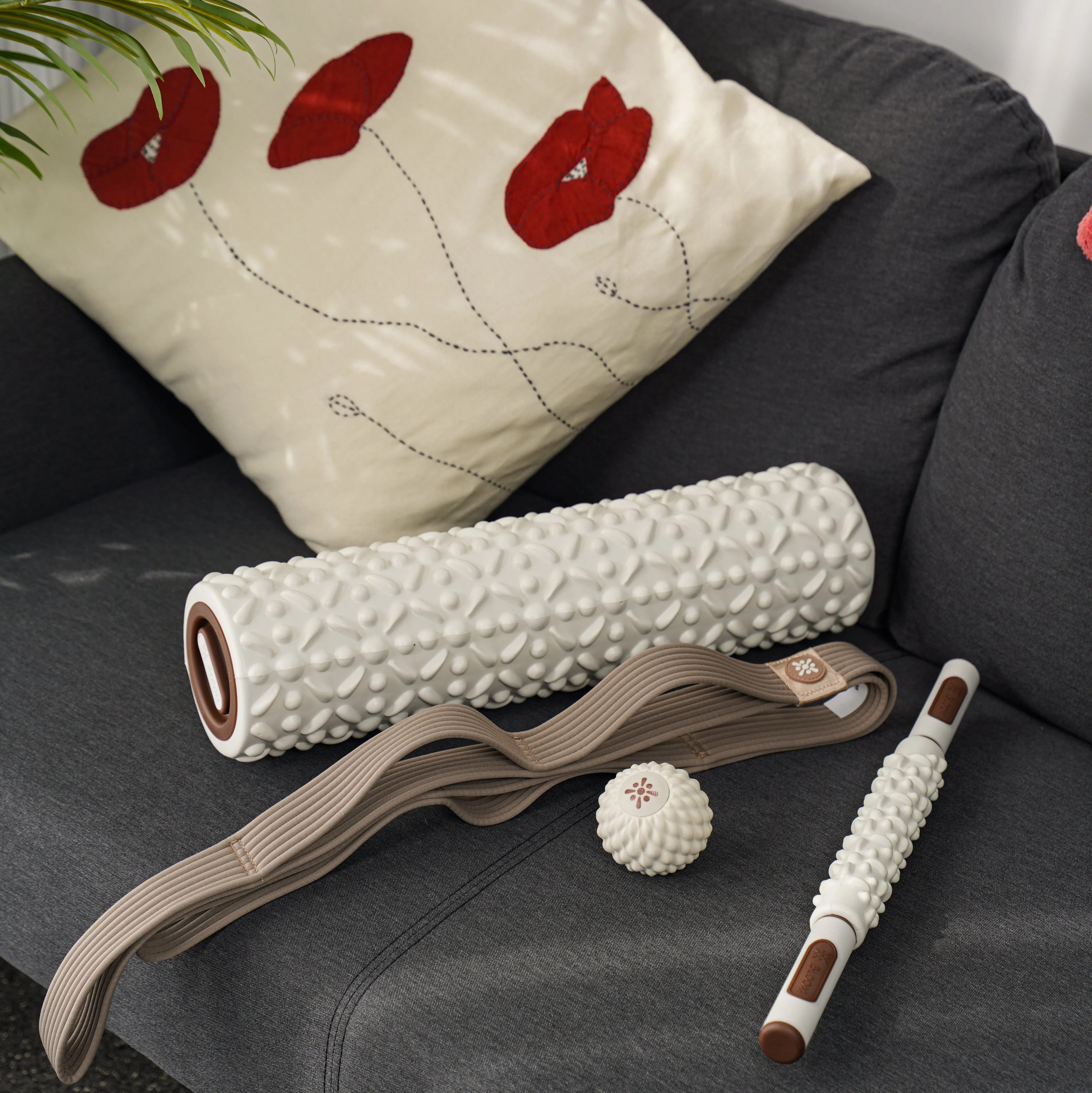 BLOOM fitness exercise eva foam roller wholesale eco friendly 4 in 1 hollow back massage yoga foam roller set