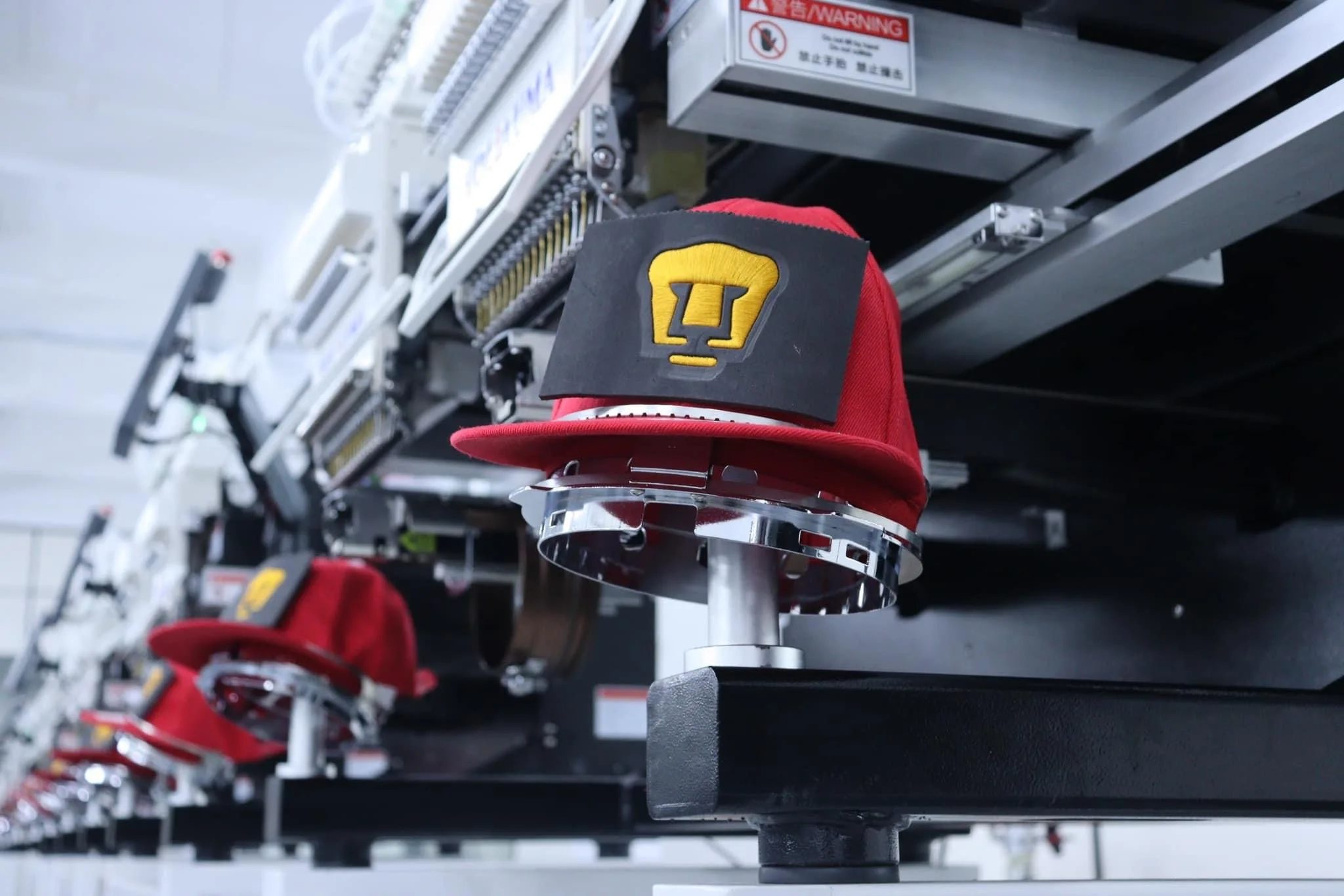 10 years quality warranty ! HOLiAUMA Professional 3D hat embroidery designs mini computer embroidery machine snapback hat dress