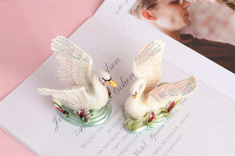 High Sense Metal Enamel Crafts Creative Home Decor Sells Gifts White Swan Ornament