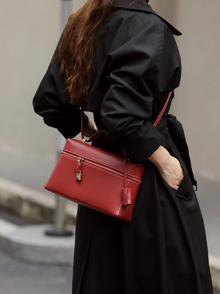 New Autumn/Winter Cowhide Box Bag Fashionable One Shoulder Diagonal Straddle Bag Elegant and Elegant Handbag for Women