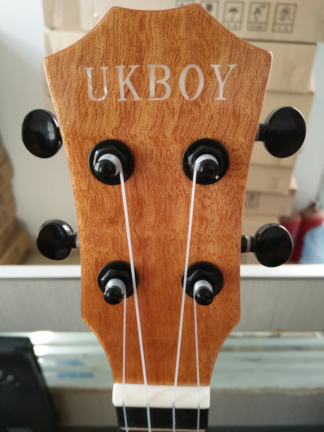 23 Inch Ukulele Concert Wooden Musical Instrument Tiger Texture Mahogany Ukulele