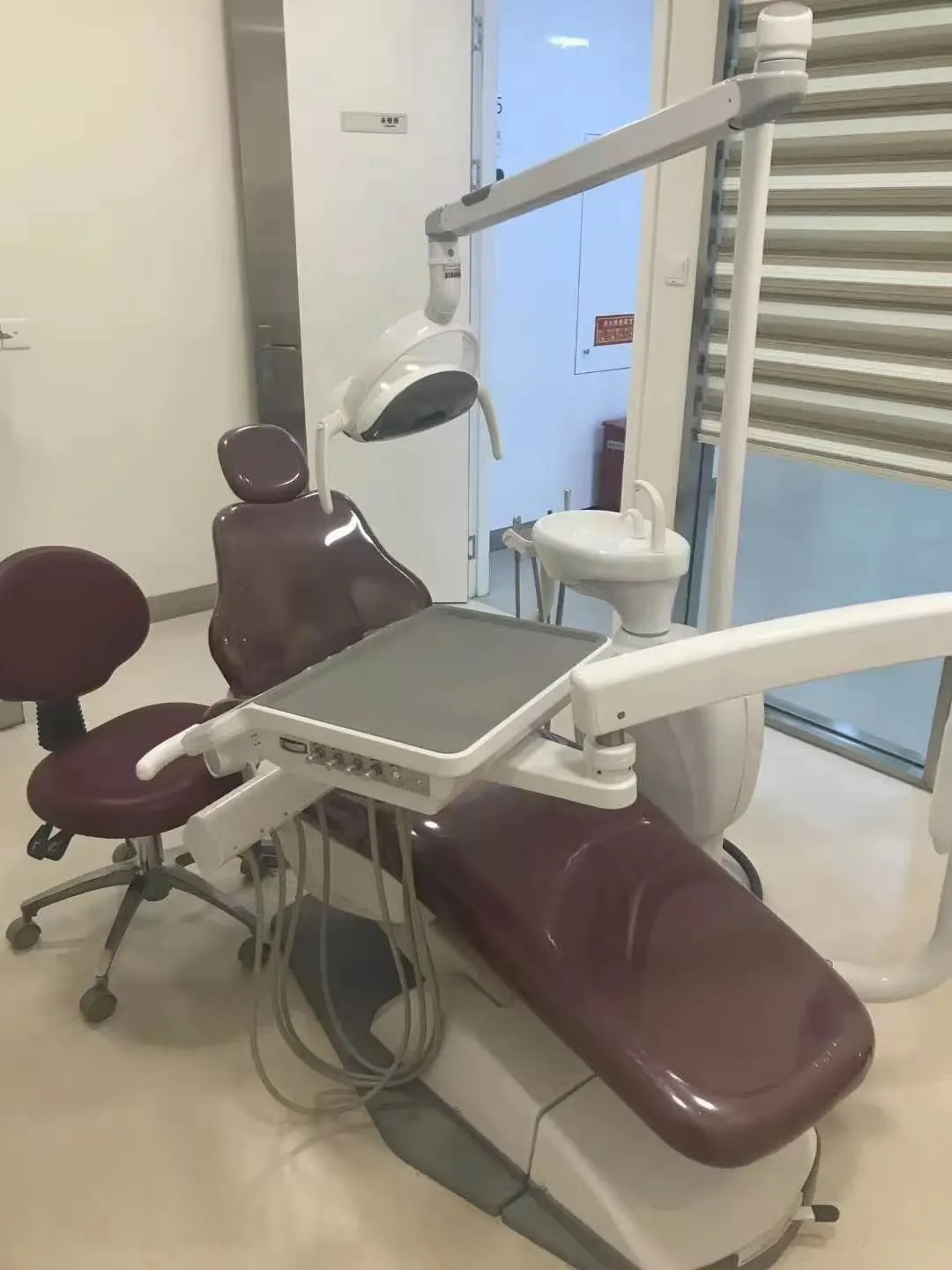 High Quality Dental Equipment Full Touch Screen Electric Portable Dental Chair for Hot Sales
