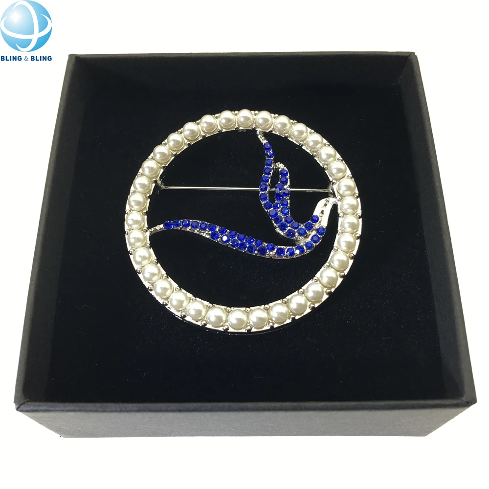 Good Design ZPB Peace Dove Inlaid Blue Rhinestone Brooch Pin Pearl Round Shape Greek Sorority Zeta Phi Beta 1920 Jewelry Broach