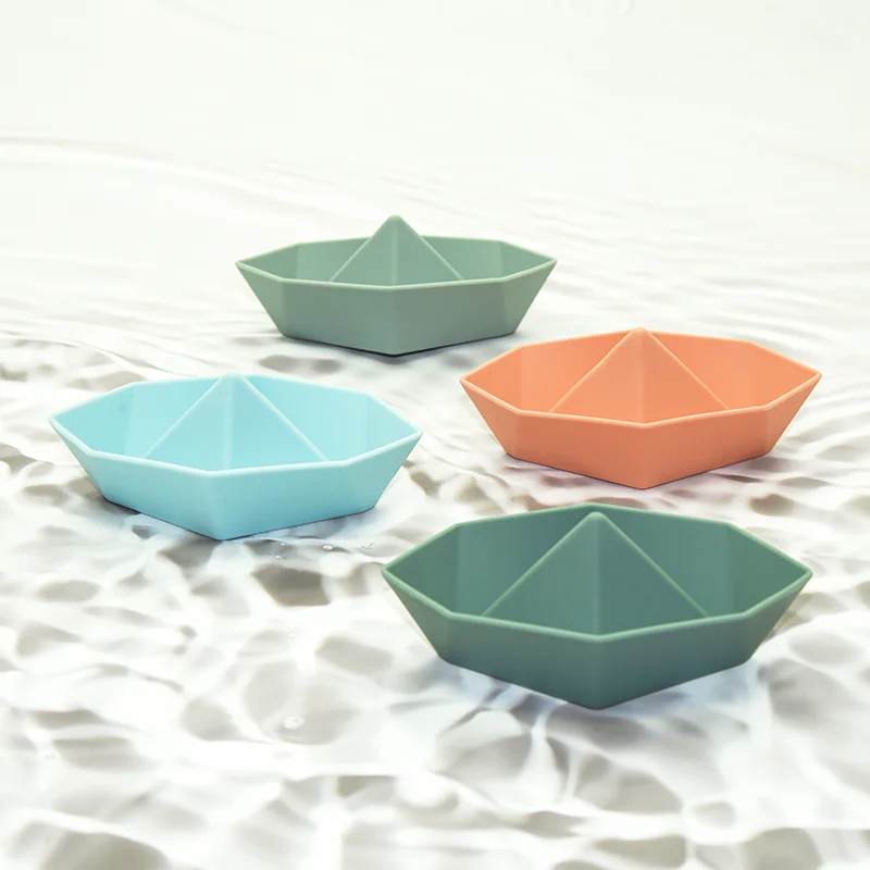Boat 4pcs/set  soft Silicone Baby Bath Toys Set Bathing Toy Shower for all ages