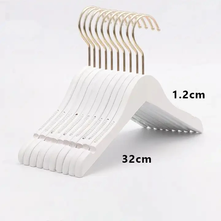 High-Grade Solid Wood Luxury Shop Hanger Natural Boutique Gold Accessories Custom Hangers For Clothes Coat Hanger for Store