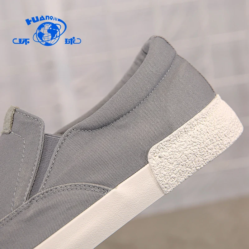 
HUANQIU2020 Wholesale Men Shoes Light Slip On Casual Shoes Male Canvas Sneaker Shoes 