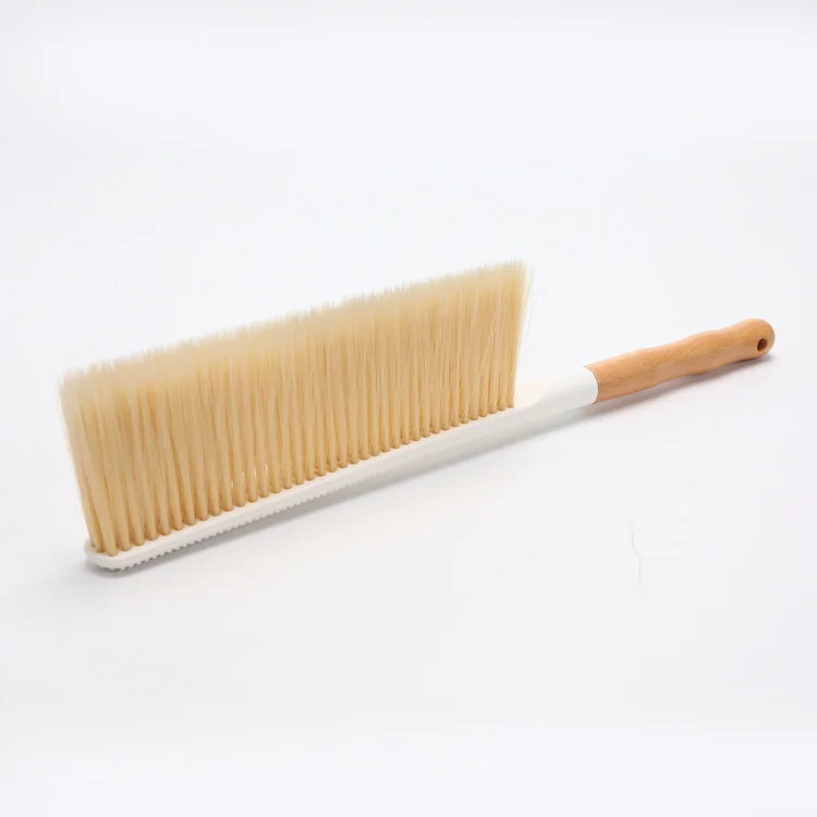 Wooden wood color long handle bed cleaning brush hat brush used to clean high-grade clothes, hats, beds