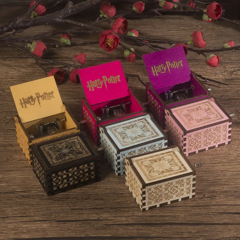 2021 New Arrival Custom Mini Hand Crank Laser Engraved Hand Crank Wooden Music Box