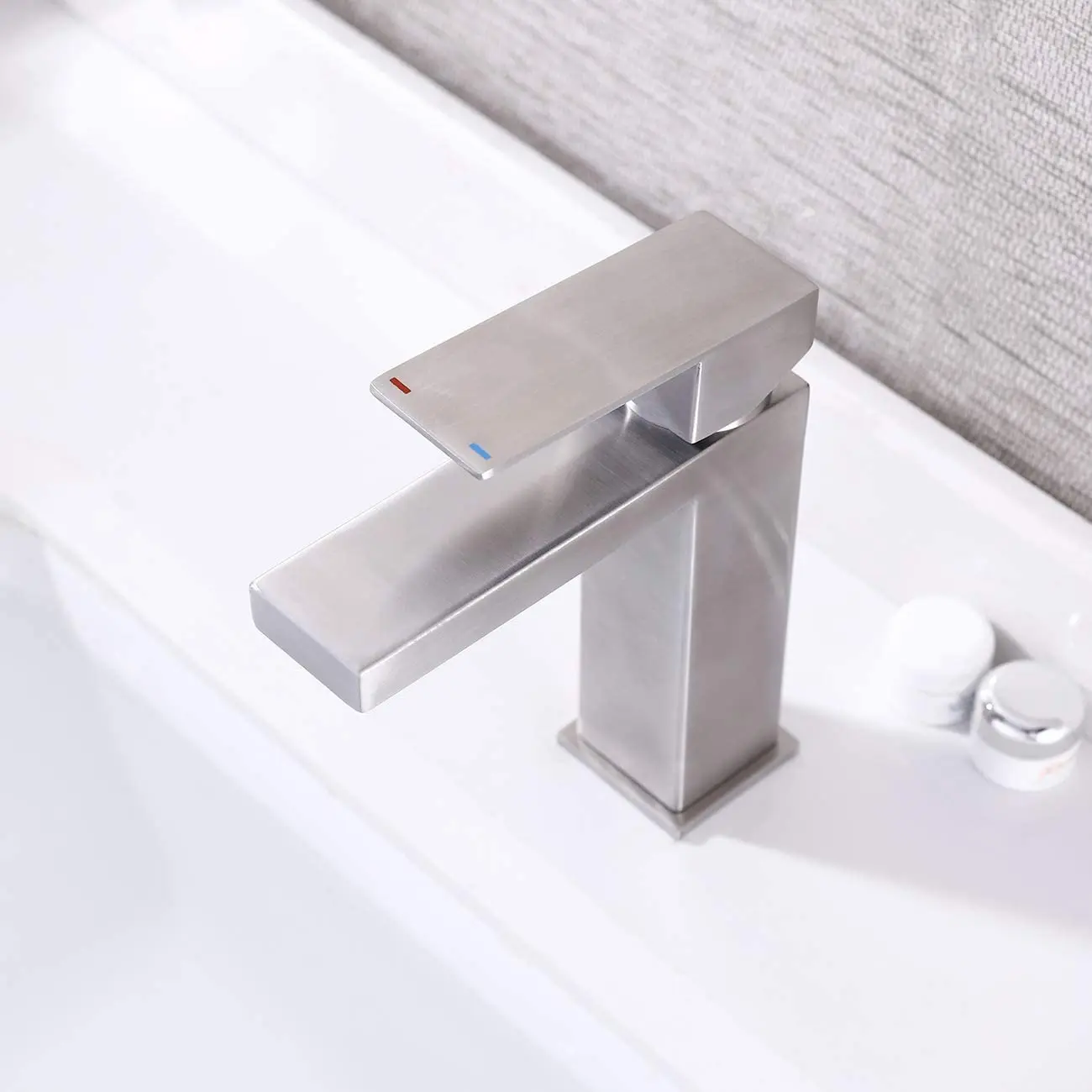 Hot bathroom hot cold water lead-free stainless steel 304 basin faucet mixer tap