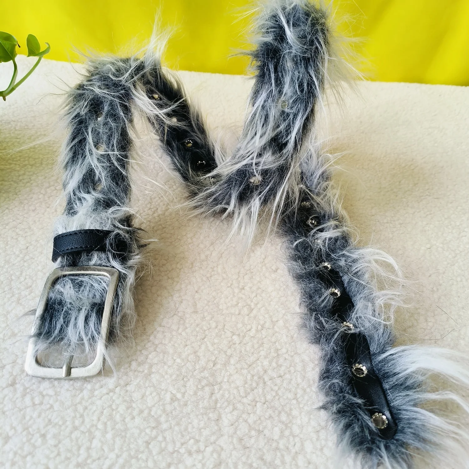 Hot sale Designer Belts Famous cowboy style artificial fur PU Leather belt black and grey color pin buckle for men women