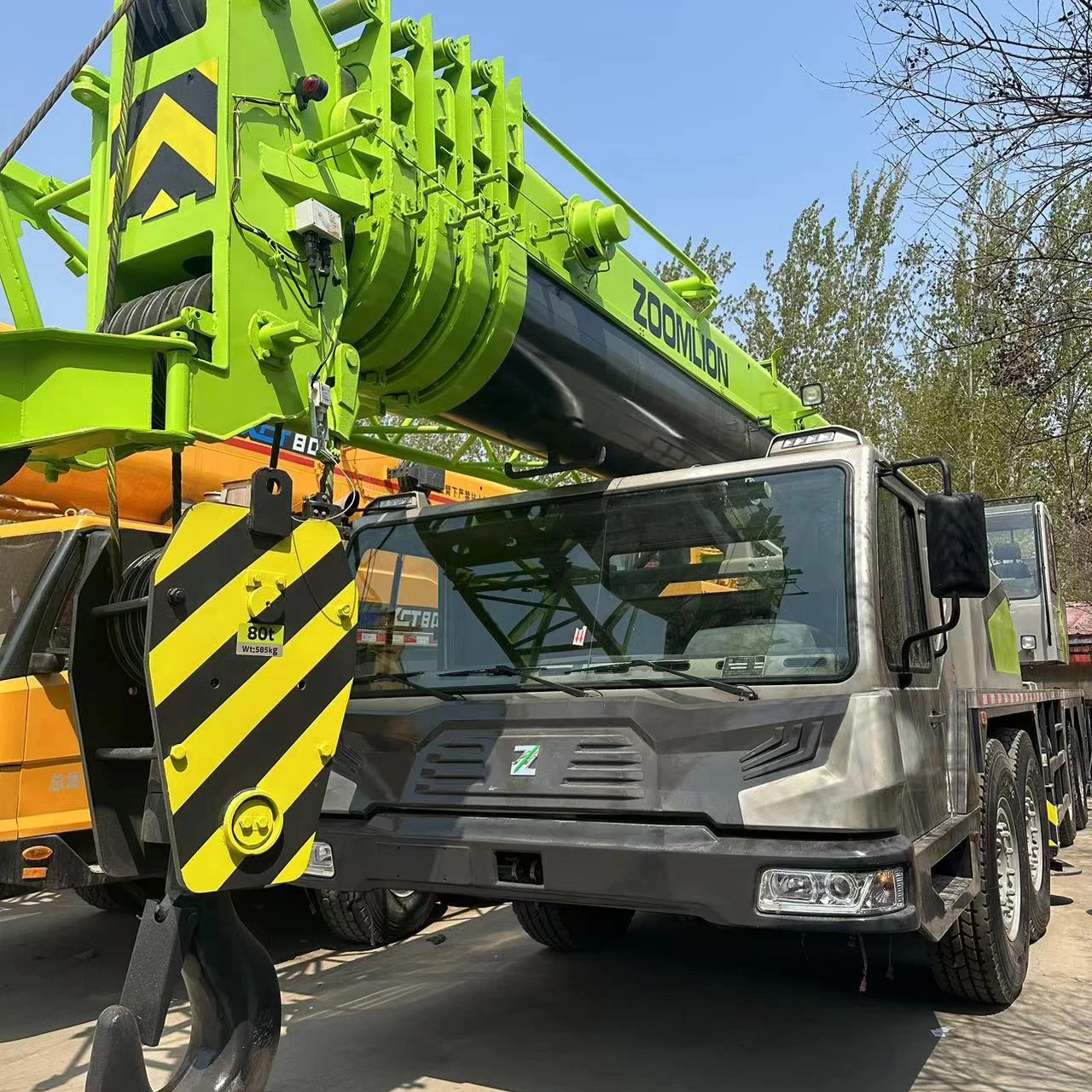 Автокран Zoomlion ZTC80 tons вездеходный мобильный кран главный рычаг