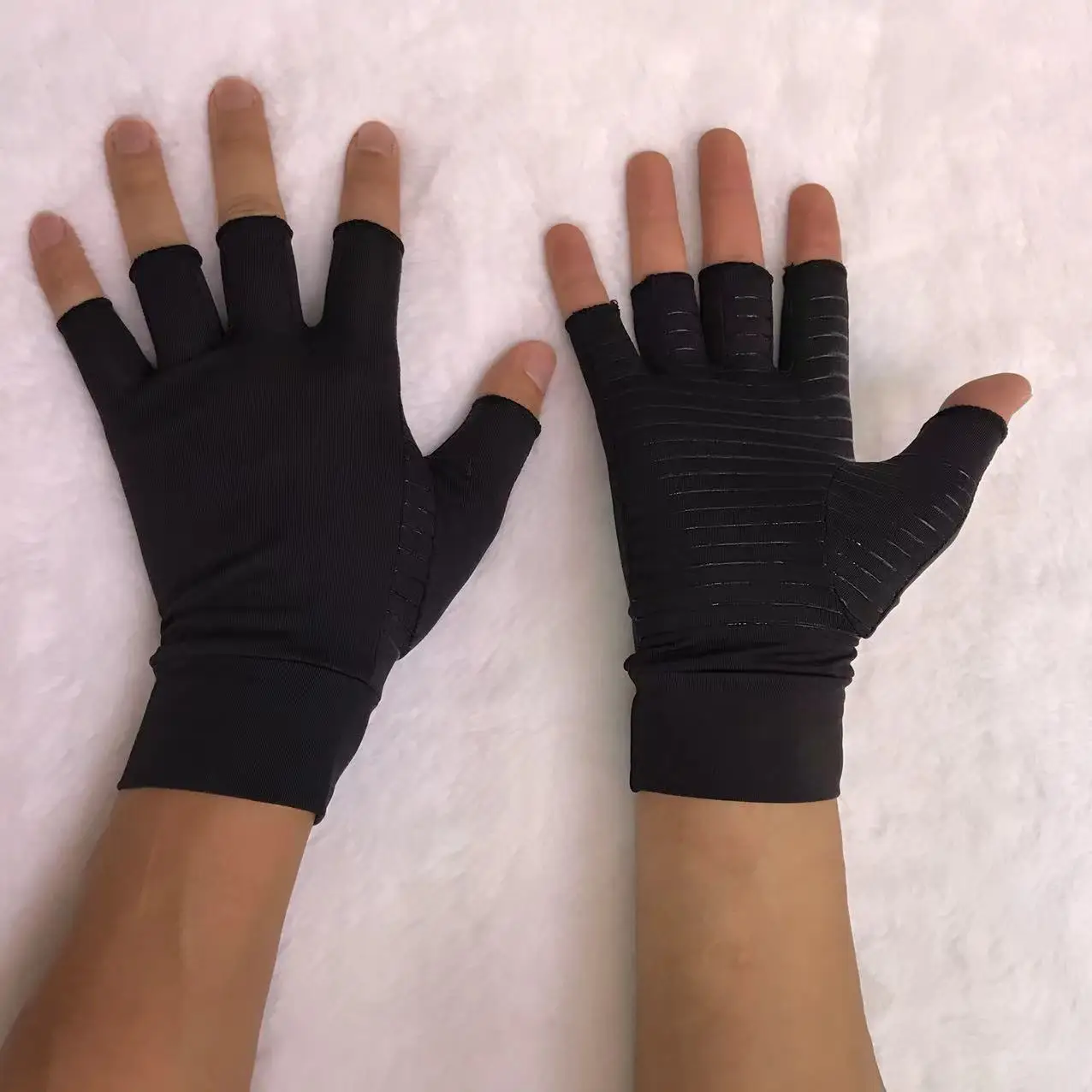 Outdoor Anti-slip Copper Fiber Half Finger Arthritis Gym Gloves Bike Bicycle Cycling Gloves For Men and Women
